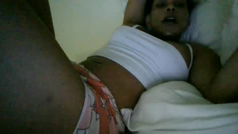 Snapshot of sweetdoll6 chatting on June 2026 02:45:02 AM Sweet Doll online show from June 2026 02:45:02 AM