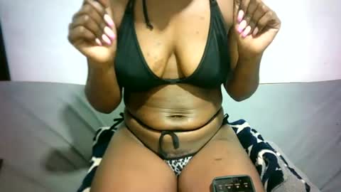 Snapshot of sweetebony_50 chatting on June 2026 10:08:01 PM sweetebony_50 online show from June 2026 10:08:01 PM