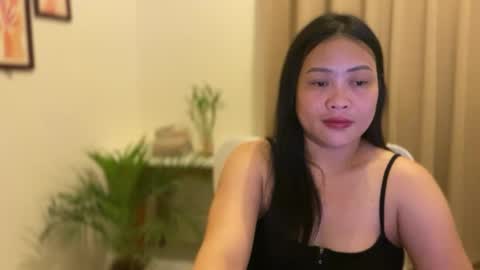 Snapshot of sweetestsmile_ chatting on April 2026 03:22:01 AM Khaye online show from April 2026 03:22:01 AM