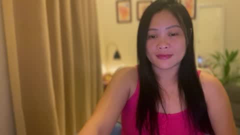 Snapshot of sweetestsmile_ chatting on May 2026 04:57:01 PM Khaye online show from May 2026 04:57:01 PM