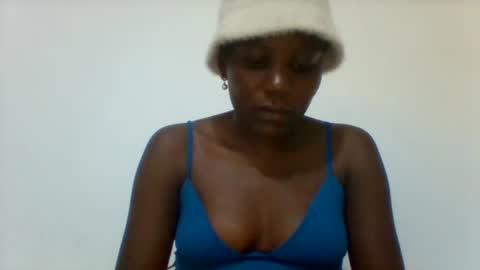 Snapshot of sweetfel chatting on October 2025 08:50:02 PM sweetfel online show from October 2025 08:50:02 PM