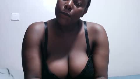 sweetgal11 online show from May 2026 11:49:02 AM