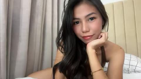 Ella online show from November 2025 06:27:01 AM