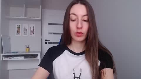 Emma  online show from February 2026 08:31:01 AM