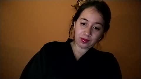 Ana Mara  i cant Make noise My family is here  online show from April 2026 05:32:01 AM