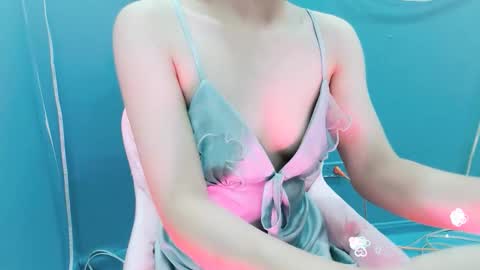 Snapshot of sweetie_bae99 chatting on April 2026 03:45:02 AM sweetie_bae99 online show from April 2026 03:45:02 AM