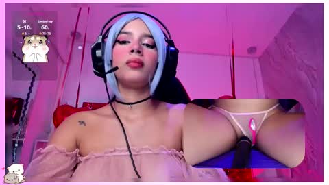 sweetie_cloe online show from February 2026 09:22:01 PM