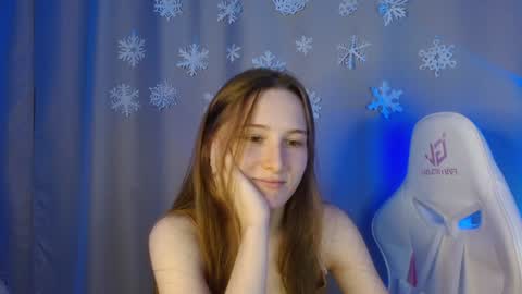 Snapshot of sweetie_lover chatting on December 2024 08:39:02 PM Annie online show from December 2024 08:39:02 PM