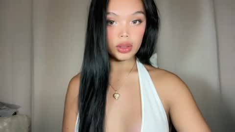 Zaima online show from December 2025 03:39:02 PM