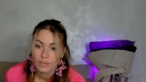 Snapshot of sweetiedarlingxoxox chatting on October 2025 01:19:01 PM Daddy Babby Girl online show from October 2025 01:19:01 PM
