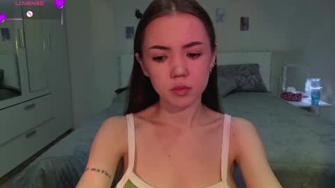 Snapshot of sweetieee_kira chatting on June 2026 03:18:02 AM sweetieee_kira online show from June 2026 03:18:02 AM