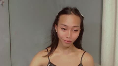Snapshot of sweetiie_caren chatting on January 2025 12:46:01 AM CAREN online show from January 2025 12:46:01 AM