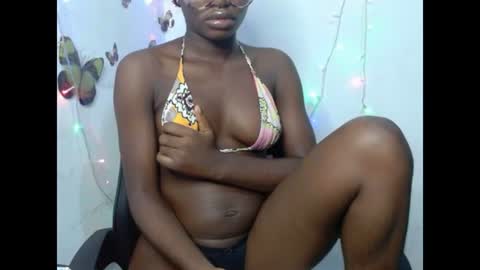 Snapshot of sweetjuicyclit chatting on June 2026 10:56:02 PM zuri online show from June 2026 10:56:02 PM
