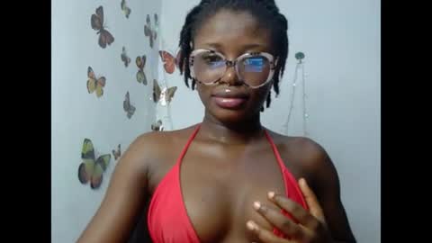 Snapshot of sweetjuicyclit chatting on July 2026 11:37:02 PM zuri online show from July 2026 11:37:02 PM