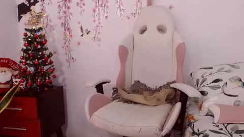 Snapshot of sweetkatik chatting on December 2025 04:25:02 PM karen online show from December 2025 04:25:02 PM