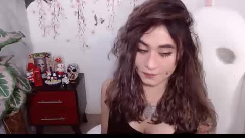 Snapshot of sweetkatik chatting on May 2026 06:28:02 PM karen online show from May 2026 06:28:02 PM