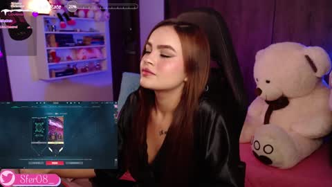 Snapshot of sweetlee_1 chatting on December 2024 01:35:01 AM online show from December 2024 01:35:01 AM