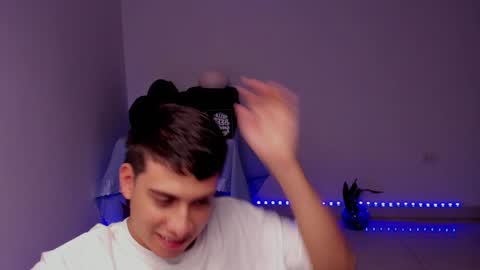 Lian online show from December 2024 07:58:02 AM