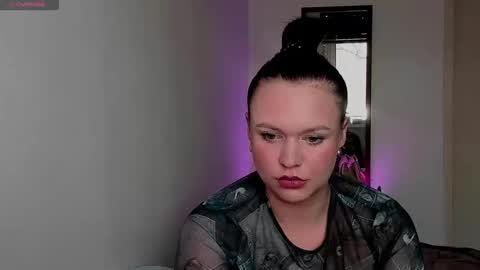 sweetlikaaa online show from April 2026 06:10:01 PM