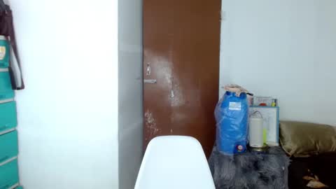 Snapshot of sweetlilly_18 chatting on December 2024 02:19:02 AM Lilly online show from December 2024 02:19:02 AM