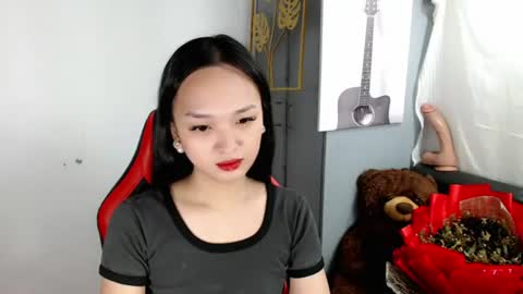 Snapshot of sweetlunarose chatting on July 2026 09:53:01 PM lilcherry online show from July 2026 09:53:01 PM