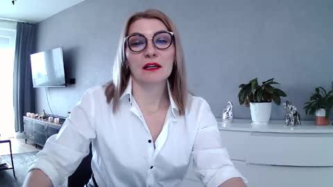 Snapshot of sweetmarthaaa chatting on February 2026 10:55:02 AM sweetmarthaaa online show from February 2026 10:55:02 AM