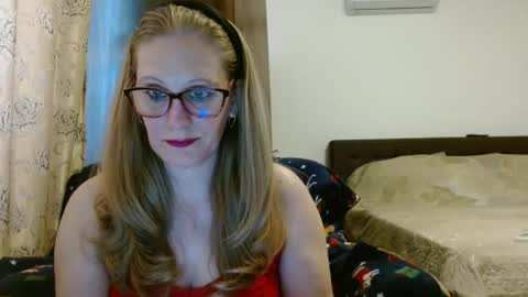 sweetmayaxoxo online show from May 2026 11:06:01 AM