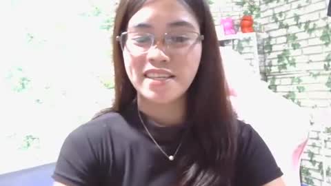 Snapshot of sweetmelyxx chatting on January 2026 02:55:02 PM MELY online show from January 2026 02:55:02 PM