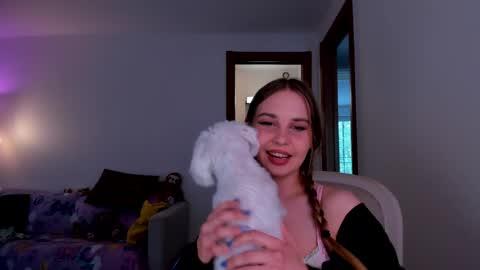 Mila online show from May 2026 01:27:01 PM