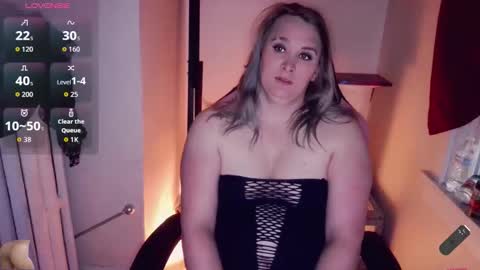 Snapshot of sweetmorgan90 chatting on June 2026 07:04:02 PM SweetMorgan online show from June 2026 07:04:02 PM