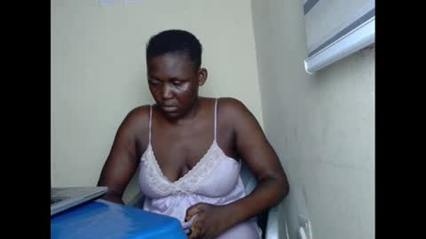 sweetnectarx online show from February 2025 01:00:02 AM