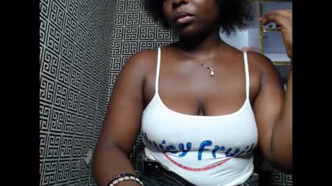 sweetnectarx online show from October 2025 08:40:01 PM