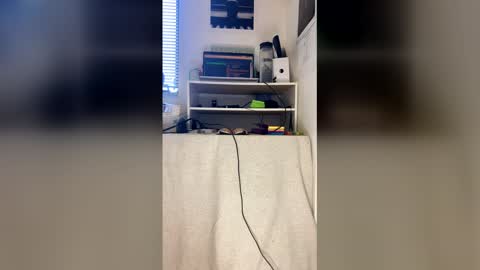 sweetnlow21 online show from December 2025 03:41:01 PM