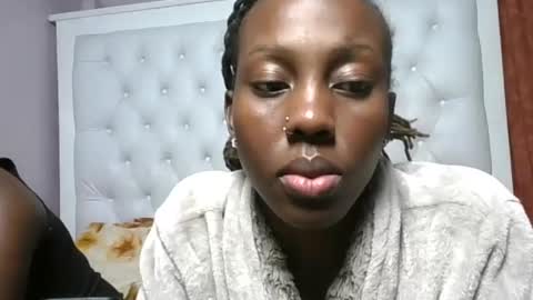 Novah girlie online show from July 2026 06:02:02 PM