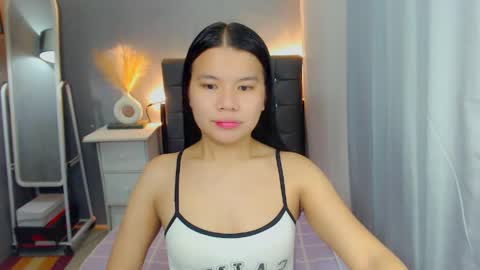 Snapshot of sweetnwildts chatting on May 2026 01:44:01 AM Ghena online show from May 2026 01:44:01 AM