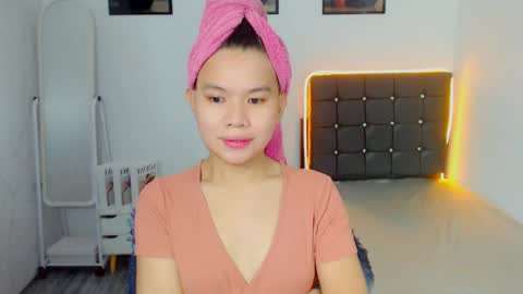 Snapshot of sweetnwildts chatting on May 2026 11:51:02 AM Ghena online show from May 2026 11:51:02 AM
