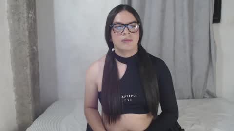 Snapshot of sweetpaulina_ chatting on December 2024 02:32:02 AM sweetpaulina_ online show from December 2024 02:32:02 AM