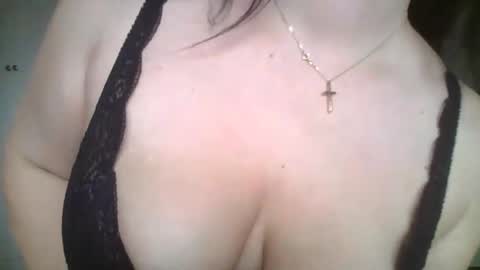 sweetpeach2025 online show from November 2025 01:45:02 PM