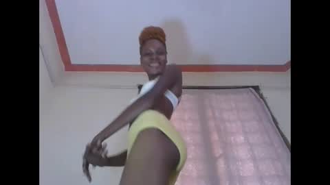 ESTHER online show from February 2026 02:57:02 PM