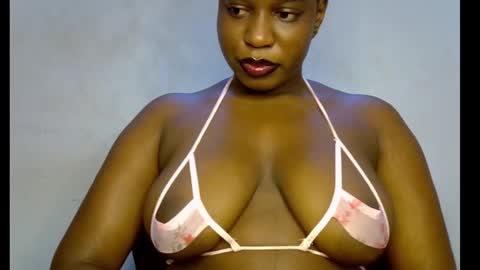 Snapshot of sweetpetitgirl chatting on March 2026 07:35:02 AM LILY BRANDY online show from March 2026 07:35:02 AM