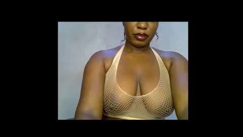 Snapshot of sweetpetitgirl chatting on March 2026 07:03:02 AM LILY BRANDY online show from March 2026 07:03:02 AM