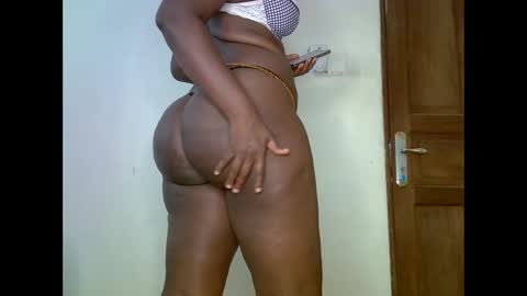 sweetrenne online show from February 2025 11:34:01 AM