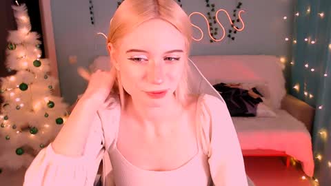 Snapshot of sweetrichal chatting on December 2024 10:12:01 PM sweetrichal online show from December 2024 10:12:01 PM