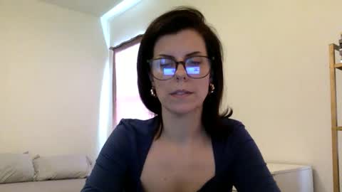 sweetriddance online show from November 2025 09:37:02 PM