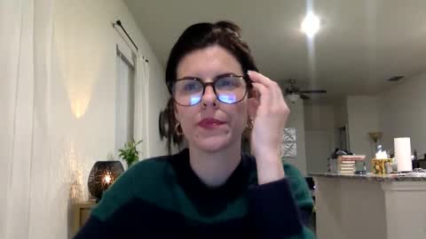 Snapshot of sweetriddance chatting on January 2026 02:05:02 AM sweetriddance online show from January 2026 02:05:02 AM