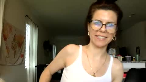 Snapshot of sweetriddance chatting on April 2026 04:55:01 PM sweetriddance online show from April 2026 04:55:01 PM