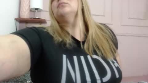 Snapshot of sweetrouse__ chatting on October 2025 02:21:02 AM Call me Rouse online show from October 2025 02:21:02 AM