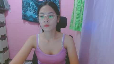 Snapshot of sweetsexygirl20 chatting on July 2026 05:53:01 AM Mia online show from July 2026 05:53:01 AM