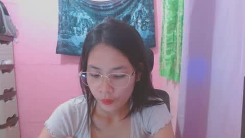 Snapshot of sweetsexygirl20 chatting on August 2026 05:39:02 AM Mia online show from August 2026 05:39:02 AM