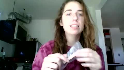 Snapshot of sweetsocalgirl chatting on January 2025 05:59:02 PM sweetsocalgirl online show from January 2025 05:59:02 PM